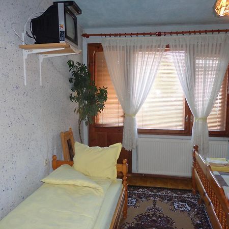 Family Hotel Ecorelax Madzsare Kültér fotó
